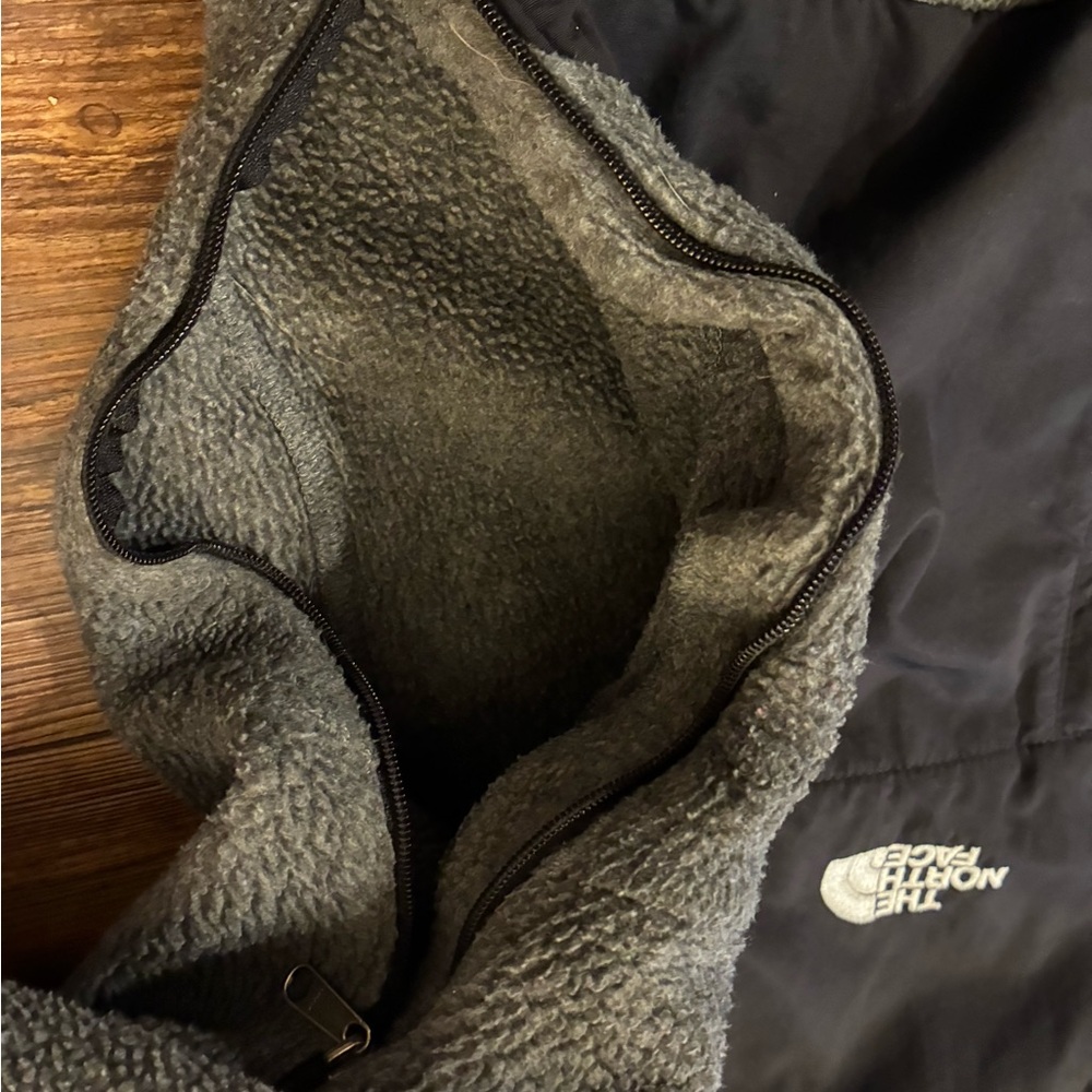 The North Face Men’s Small Polartec Fleece Jacket Black Gray Outdoor Full Zip - Picture 12 of 15